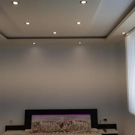 Apartman д и в 2 - D & V 2 Szandanszki