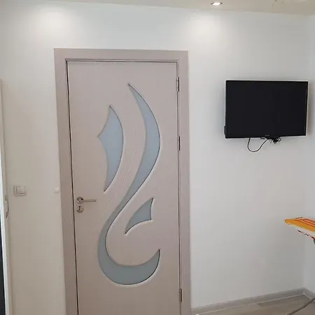 Apartman д и в 2 - D & V 2 *