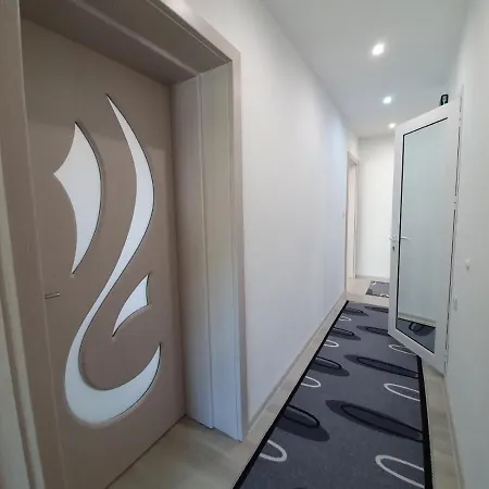 Apartman д и в 2 - D & V 2 *