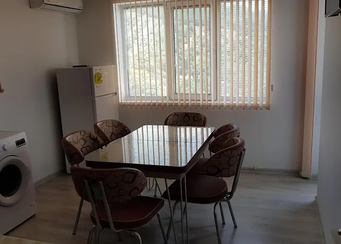 д и в 2 - D&v 2 * Sandanski